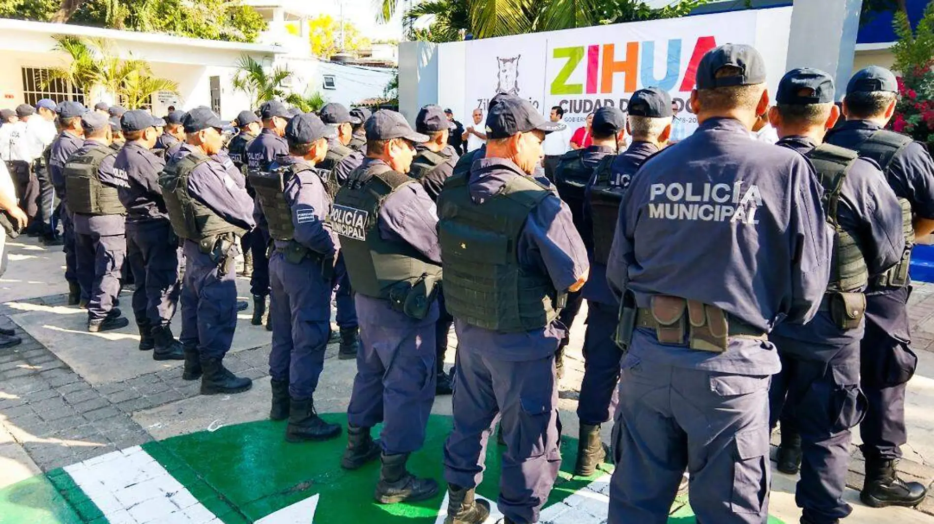 policia certificada zihuatanejo